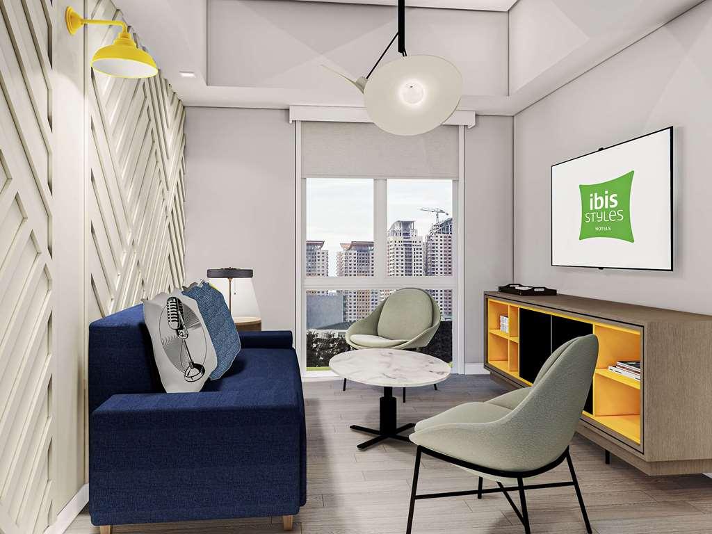 Ibis Styles Manila Araneta City Quezon City Room photo