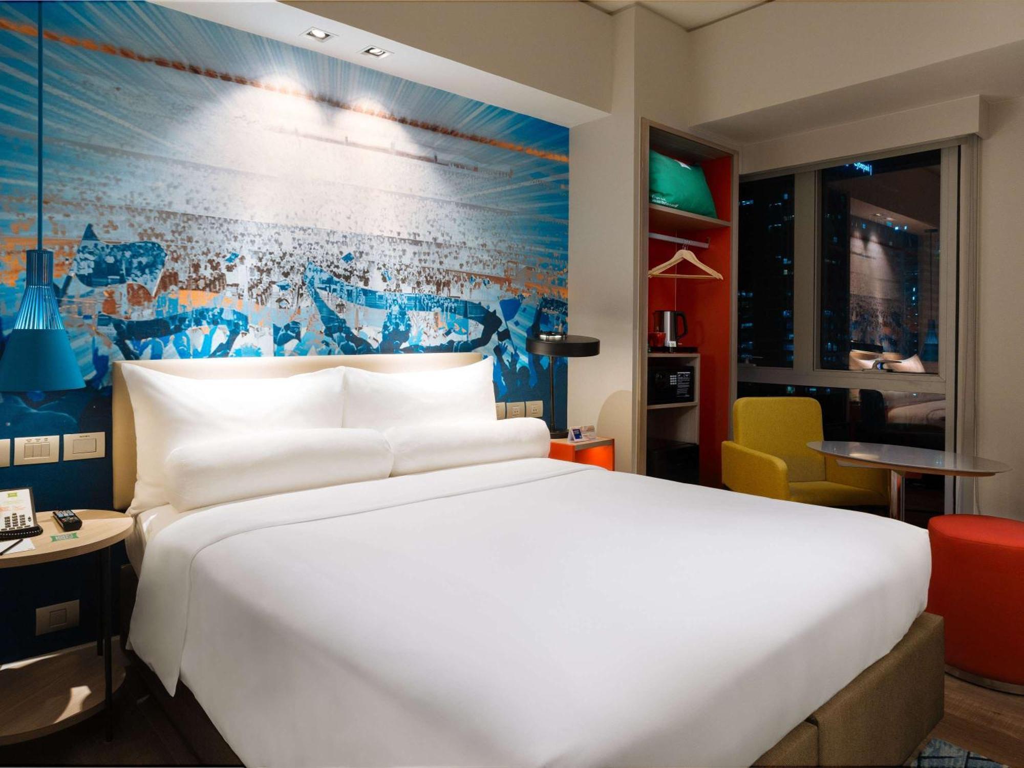 Ibis Styles Manila Araneta City Quezon City Exterior photo
